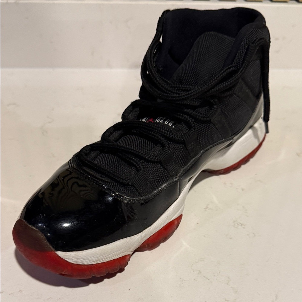 Jordan 11’s high top (Bred) - Picture 9 of 14
